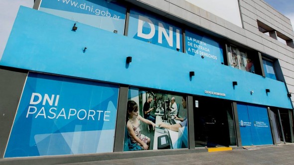 DNI electrónico y pasaporte argentino: el Renaper anunció cambios y actualizaciones desde febrero