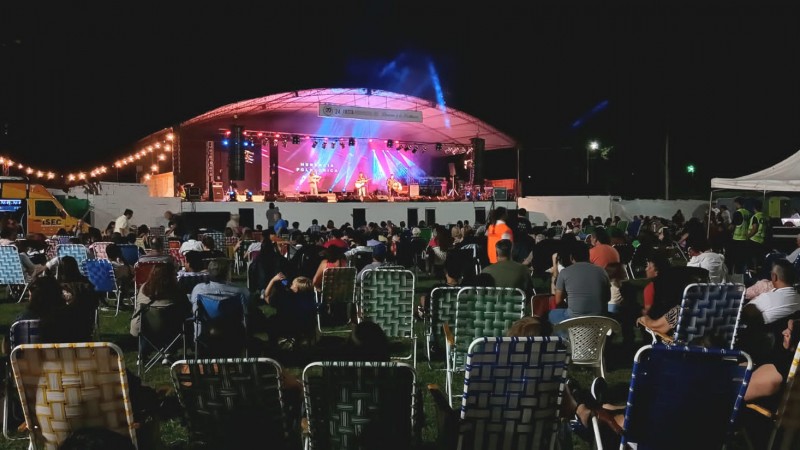 Gobernador Castro se prepara para la 26° Fiesta Provincial del Durazno y la Producción