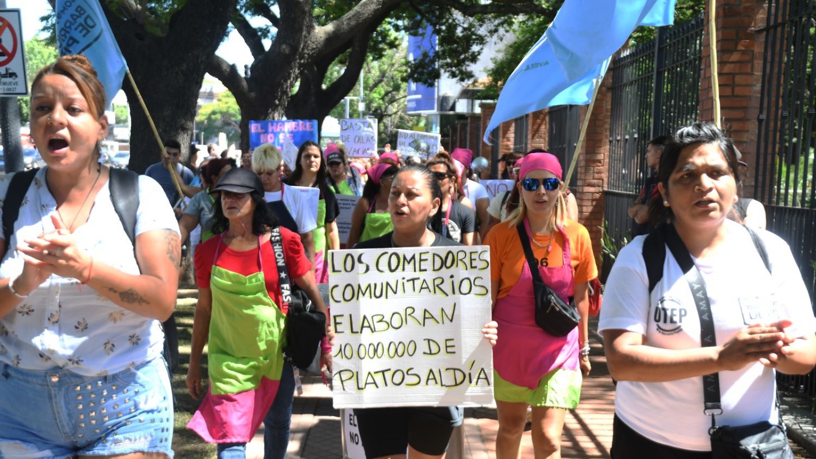 Somos Barrios de Pie protestó frente a la Quinta de Olivos y anunció que volverá para acampar el 23