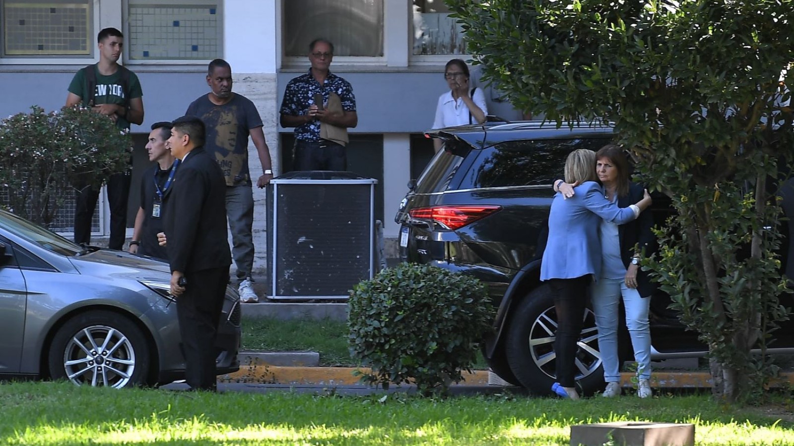 Asesinan de un tiro en la cabeza durante un asalto a la hija de 9 años de un custodio de Bullrich