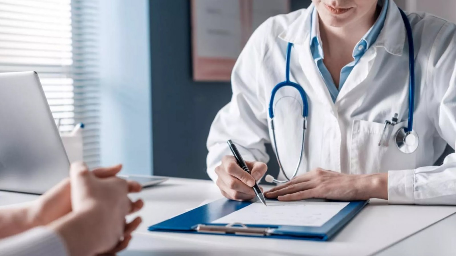 Prepagas: cuánto aumentarán en diciembre y qué empresas aplican los mayores incrementos