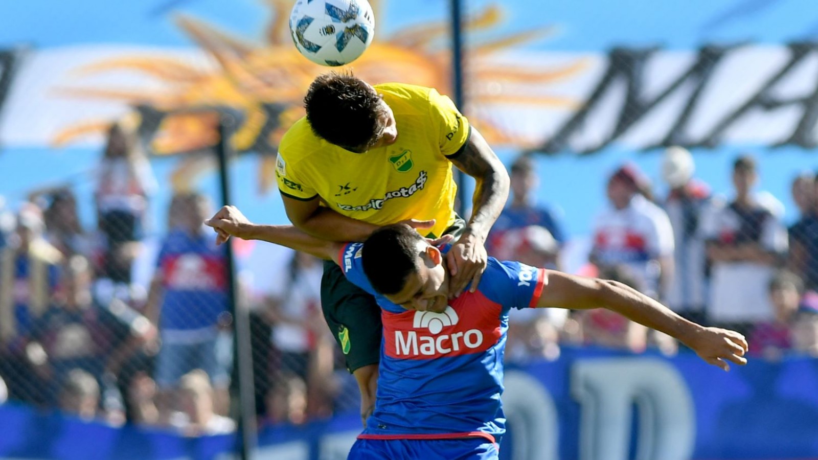 Liga Profesional de Fútbol: Defensa y Justicia profundizó la crisis de Tigre