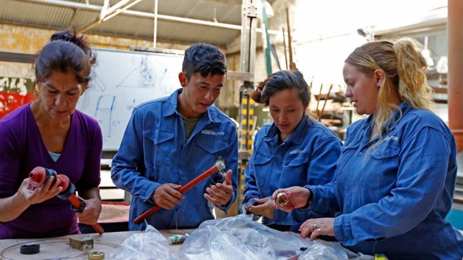 Capital Humano da de baja el "Potenciar Trabajo" y lo reemplaza por dos nuevos programas