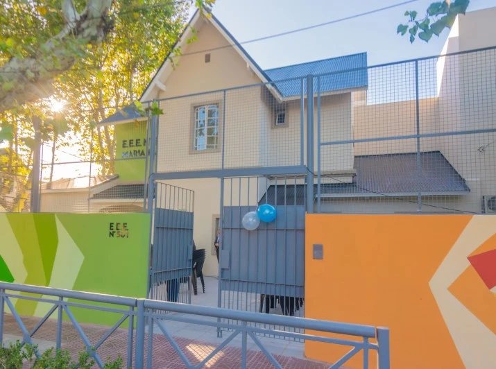 Juan Andreotti inauguró la renovación de la Escuela de Educación Especial N°501 