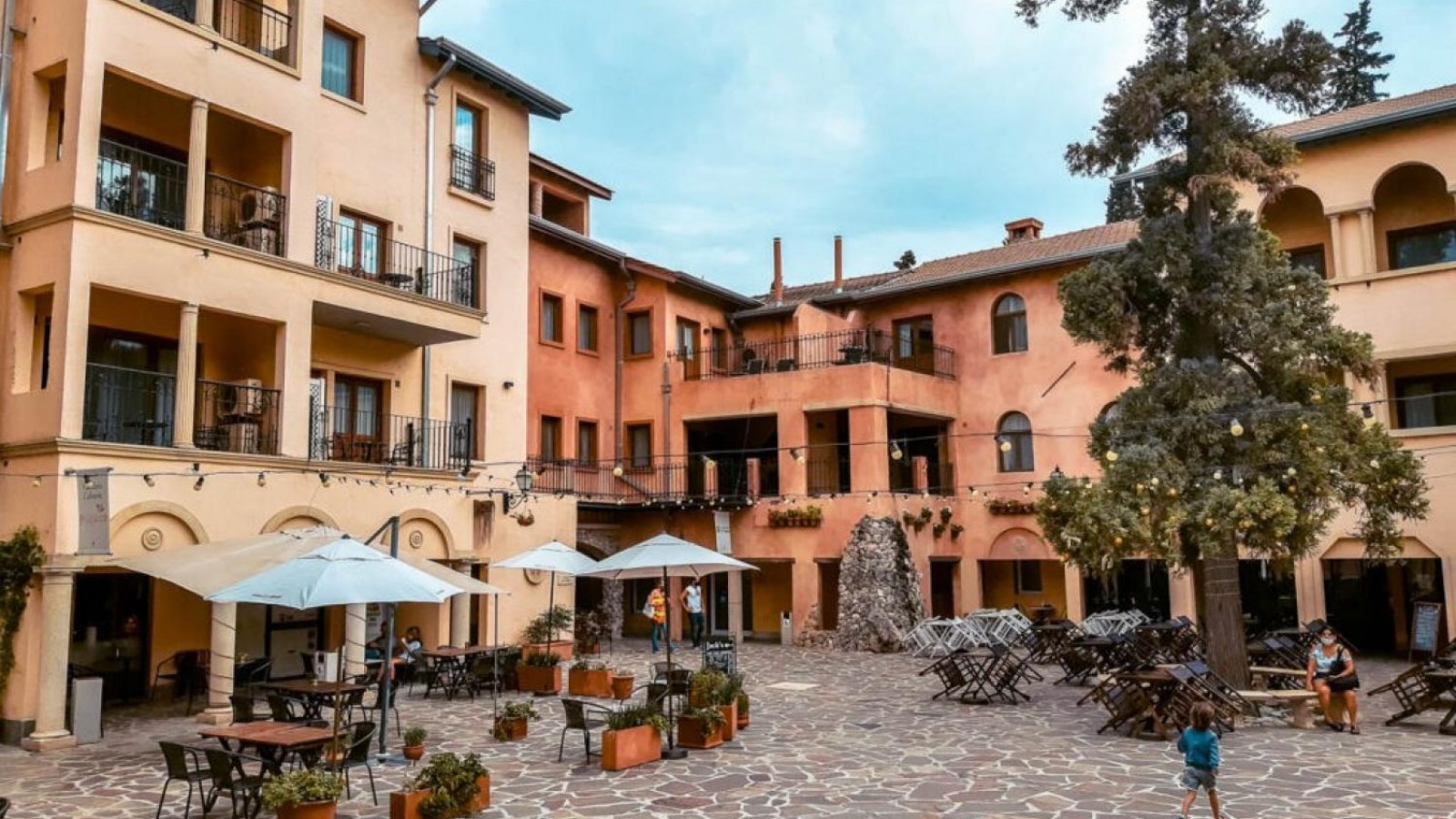 Cómo es la pequeña "toscana italiana" que está a media hora de Buenos Aires y se puede visitar gratis