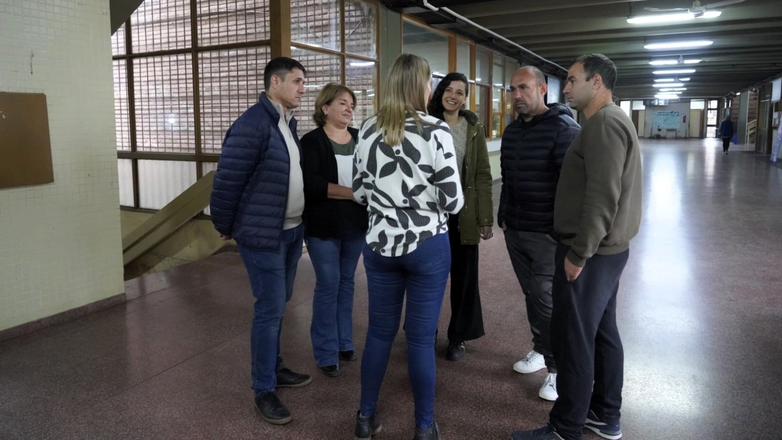 Sanzio recorrió establecimientos educativos en los que trabaja la cuadrilla municipal