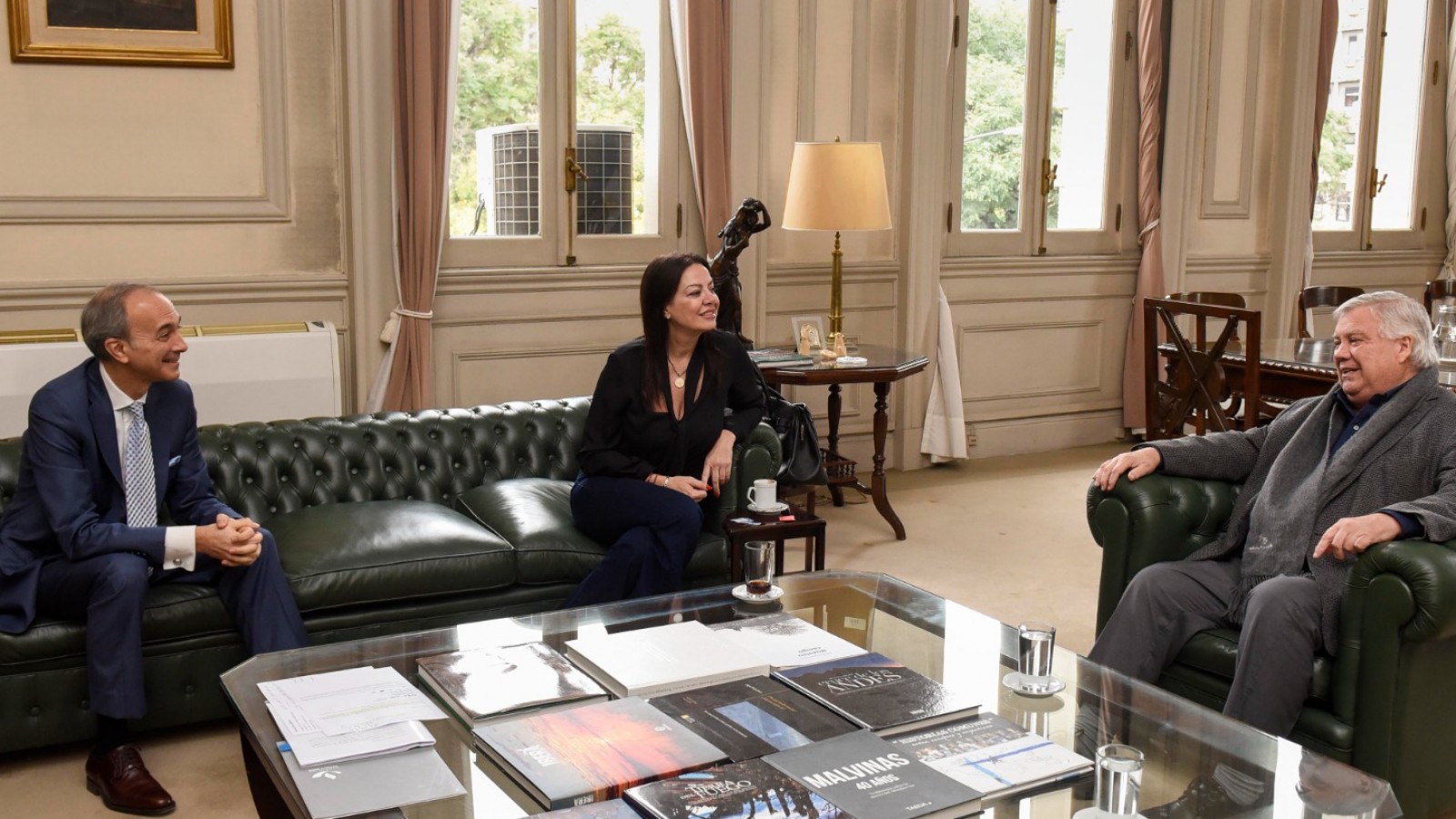 Pettovello recibió a Gelpi: curiosa ausencia de un funcionario nacional en el encuentro