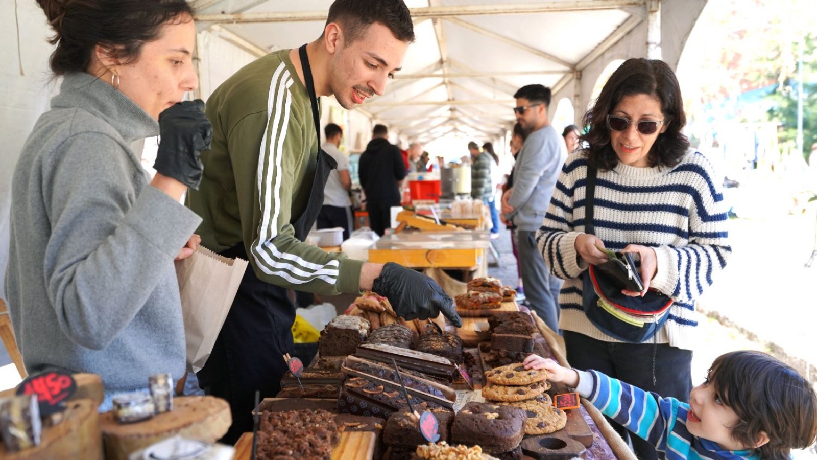 Continúa la feria Sabe la Tierra en Vicente López