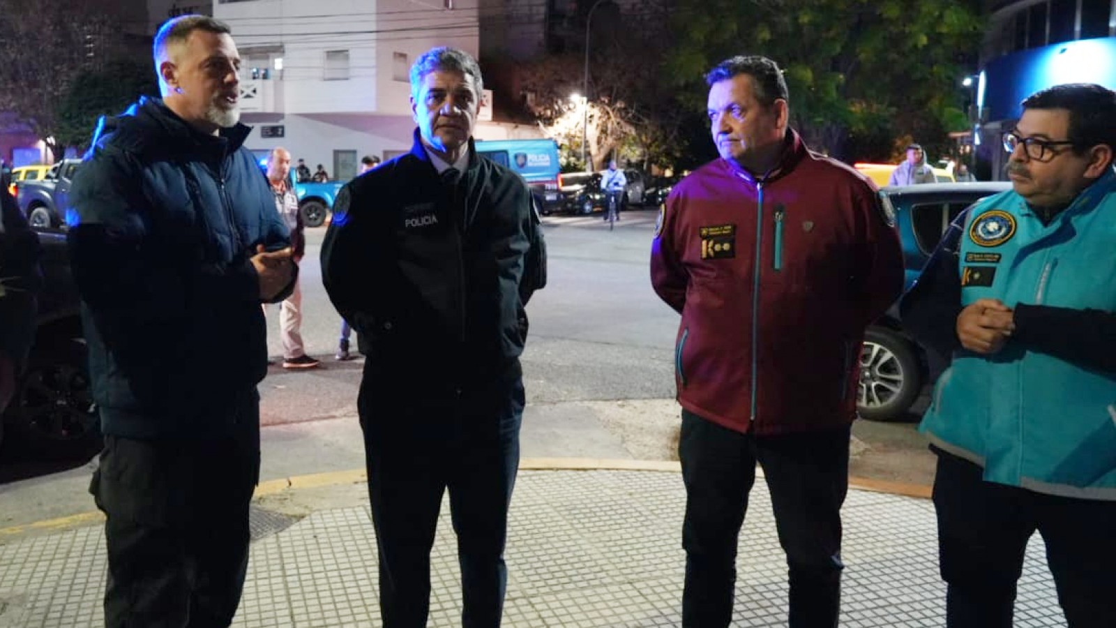 Allanamientos en casas tomadas de Villa Urquiza: la Policía de la Ciudad detuvo a tres personas y secuestró cocaína, celulares y réplicas de armas