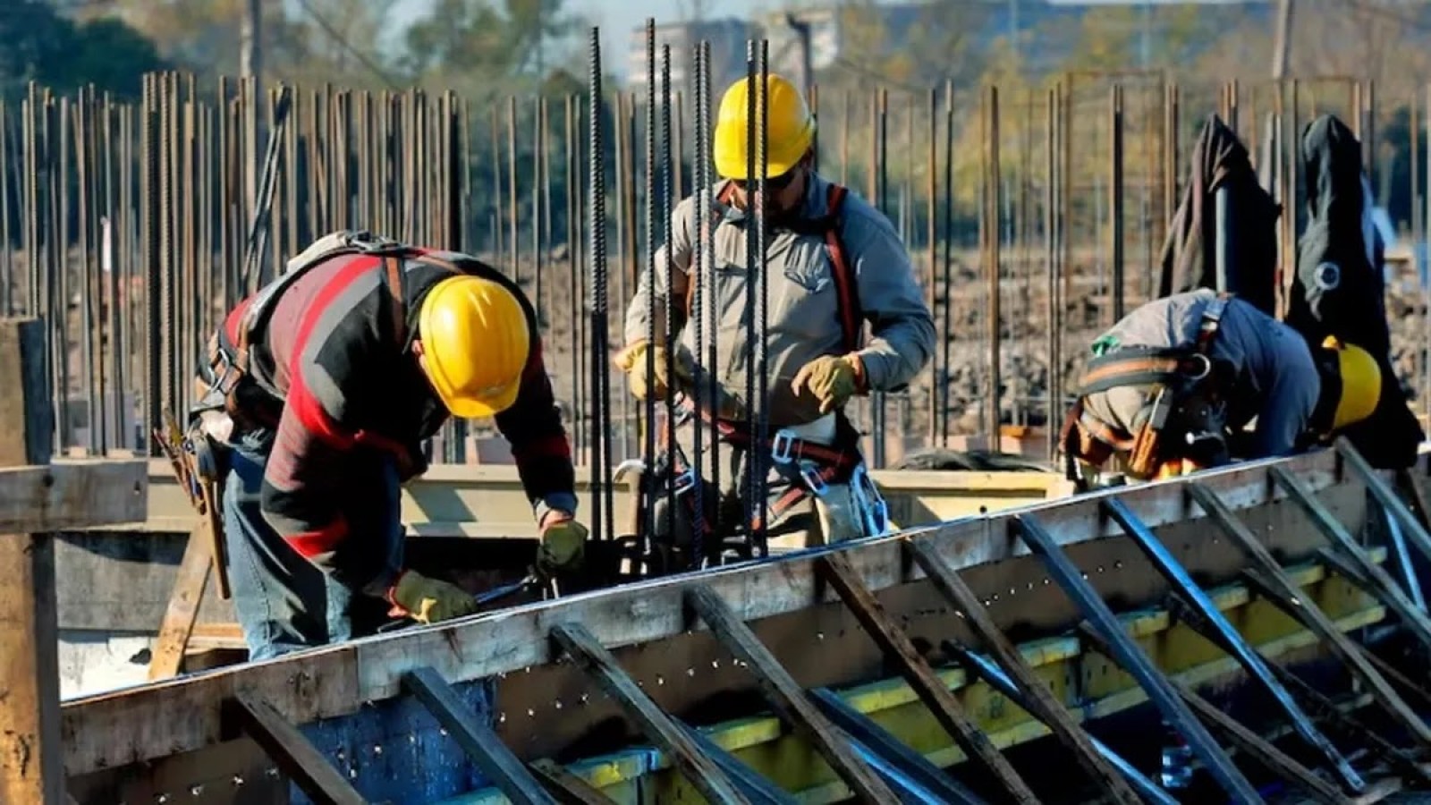 La construcción no repunta: la venta de materiales cayó 28,2% en octubre