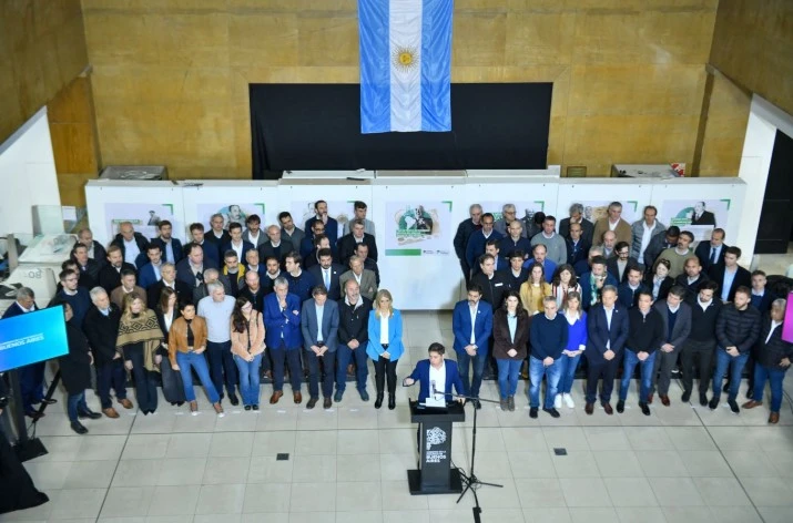 Kicillof: "Reclamamos en nombre de los 17 millones de bonaerenses que son damnificados por los recortes ilegales del Gobierno nacional"