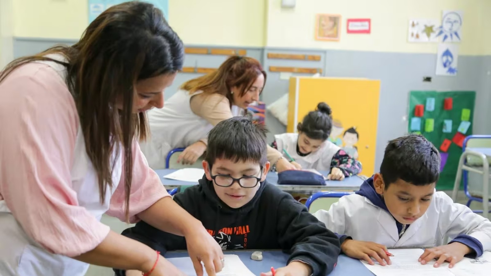 "El plan de alfabetización no tiene sustento", descontento en las provincias