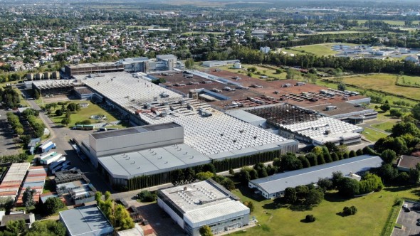 Crece la tensión en Fate: 11 meses sin aumentos y suspensiones profundizan el conflicto en la planta de San Fernando