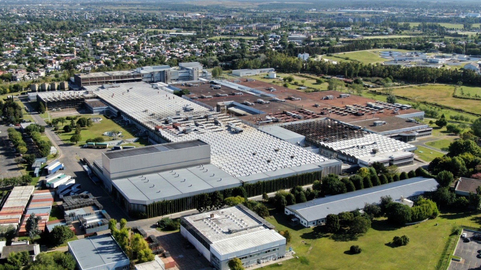 Crece la tensión en Fate: 11 meses sin aumentos y suspensiones profundizan el conflicto en la planta de San Fernando