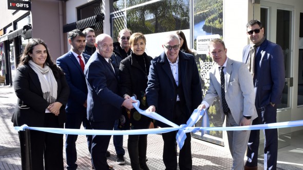 En el Puerto de Frutos, Julio Zamora acompañó la inauguración de un nuevo cajero automático del Banco Nación