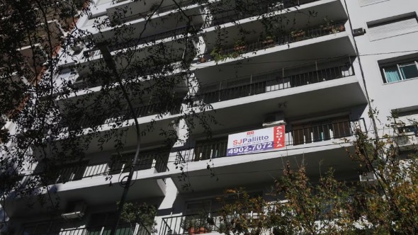 Alquileres en CABA: un tres ambientes ya supera el millón de pesos y crece la presión sobre inquilinos