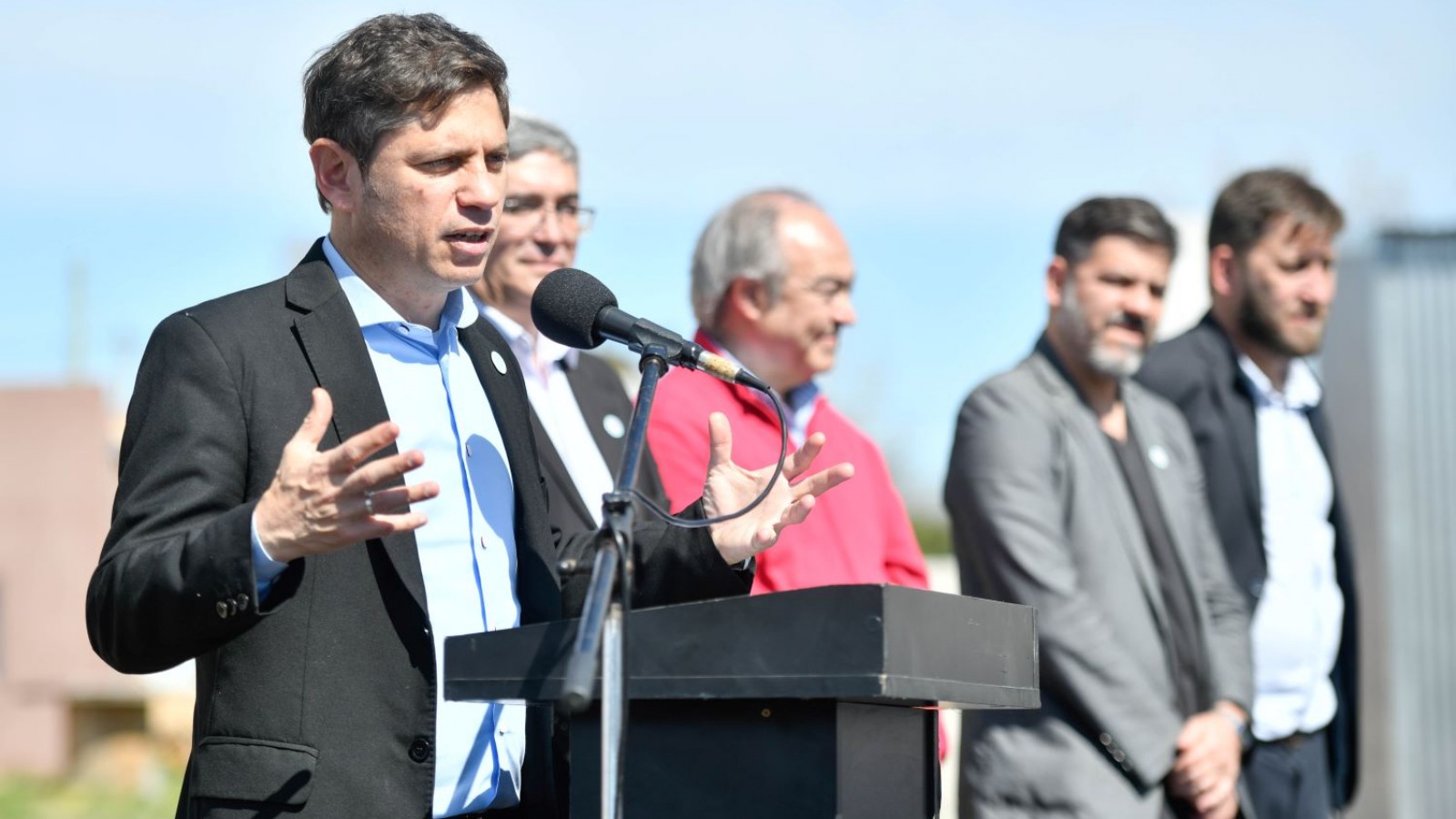 Kicillof entregó viviendas y suscribió un convenio para la integración urbana de cuatro barrios populares