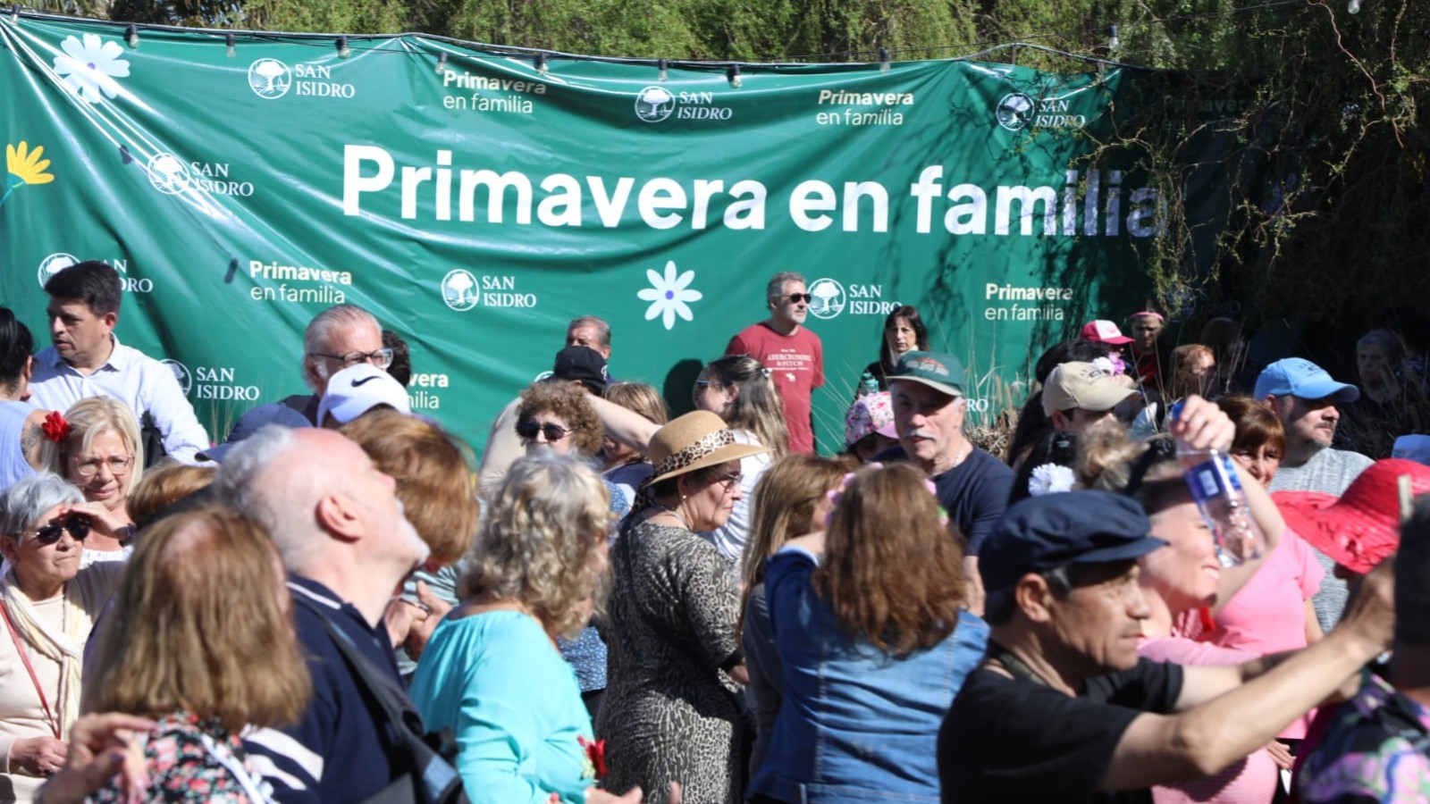 San Isidro: Más de 4.000 vecinos celebraron la primavera en Puerto Libre