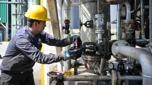 La actividad industrial cayó 5,3% interanual en octubre y completó cuatro meses consecutivos de contracción