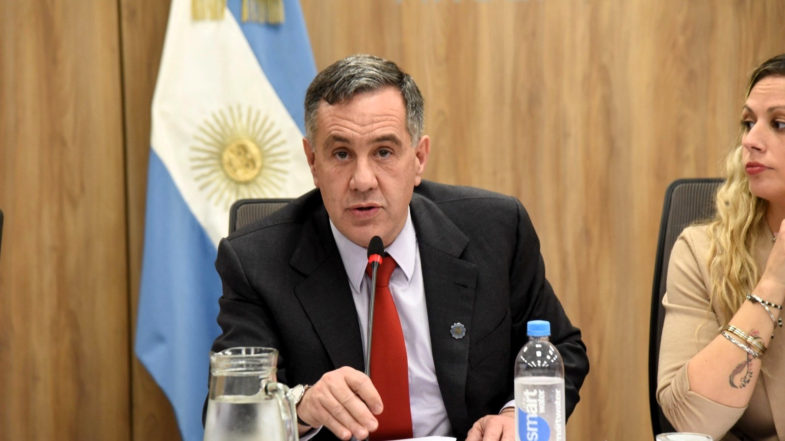 Alejandro Finocchiaro: "El Congreso tiene que dejar de votar proyectos sin decir dónde está la plata"