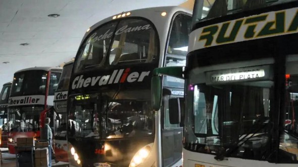 Micros de larga distancia: el equipaje deberá estar identificado y registrado a nombre del pasajero