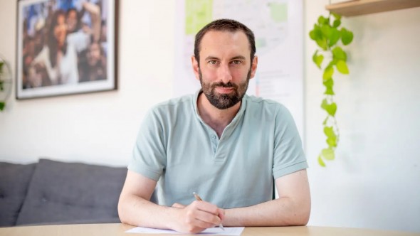 Hurlingham lanzó "Infancia sin celular" para limitar redes sociales y proteger a chicos y adolescentes