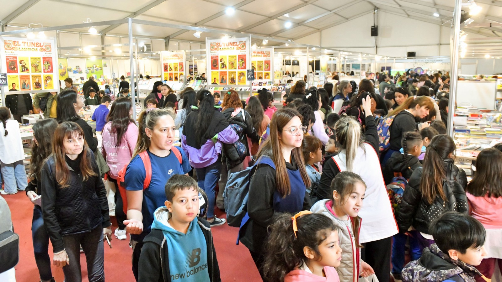 Octubre es el mes de la 6ta edición de la Feria del Libro Malvinas Argentinas, en el año del 30 aniversario