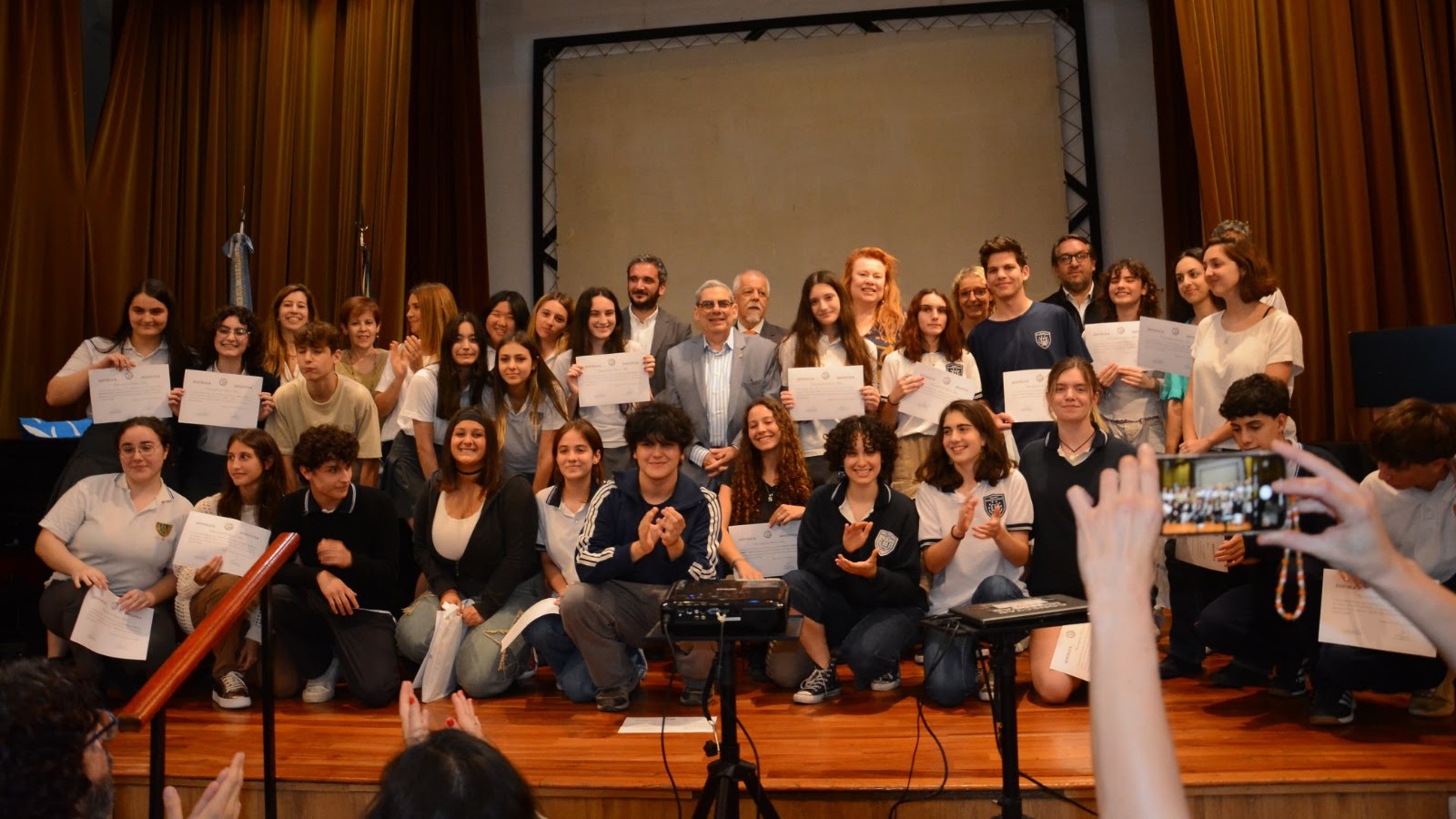 Estudiantes del Colegio Cereijo de Escobar fueron premiados por la Universidad de Buenos Aires