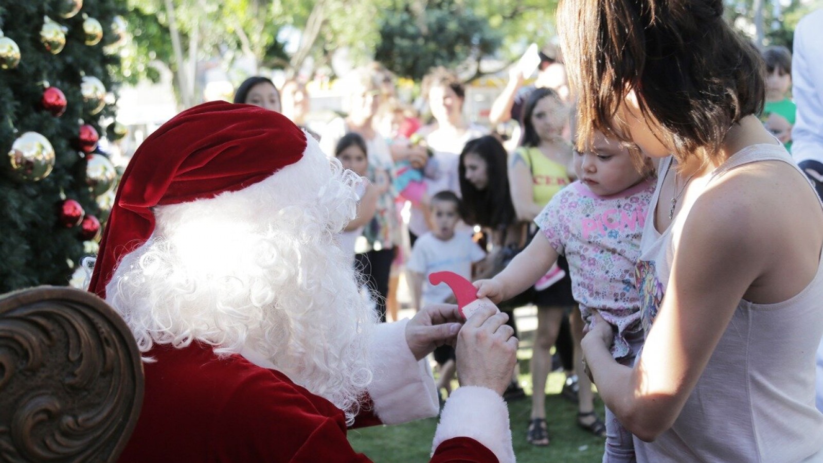 Los barrios de Vicente López celebran la Navidad con descuentos, música y la visita de Papá Noel