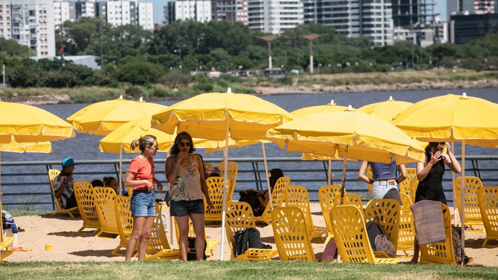 Verano 2025 en la Ciudad: paseos, colonias y espectáculos para toda la familia