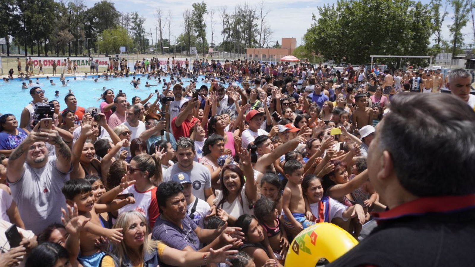 Ishii inauguró la temporada de la Colonia Municipal en José C. Paz