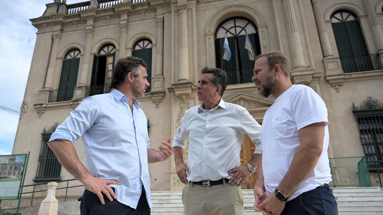 Achával recorrió las ciudades de América y Henderson en el Oeste de la Provincia de Buenos Aires