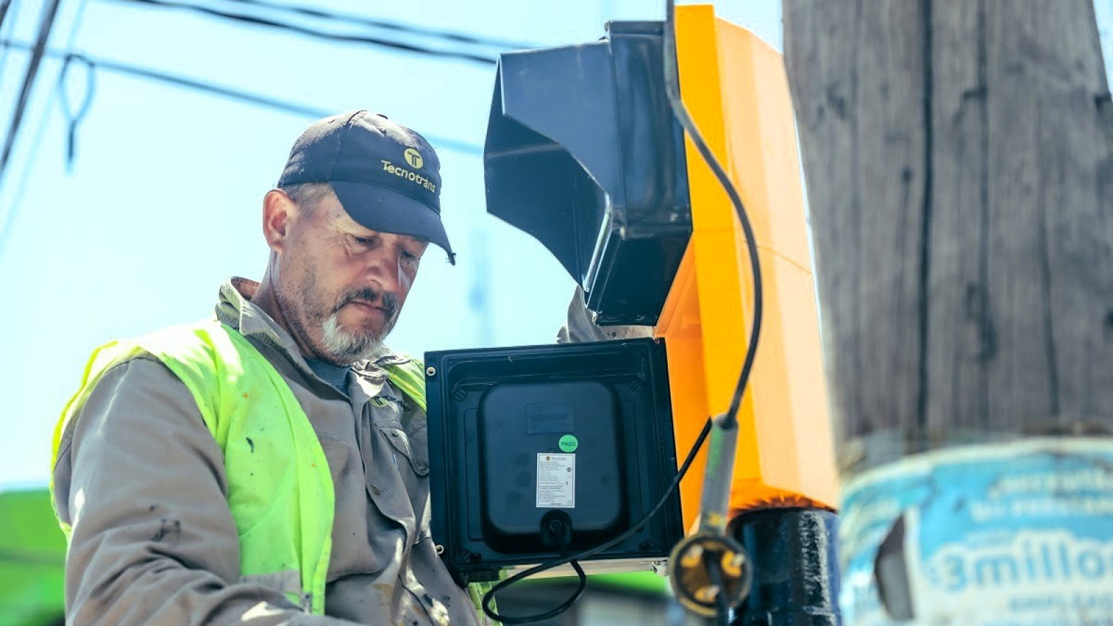 Escobar renueva todos sus semáforos, suma 20 más e incorpora tecnología con IA