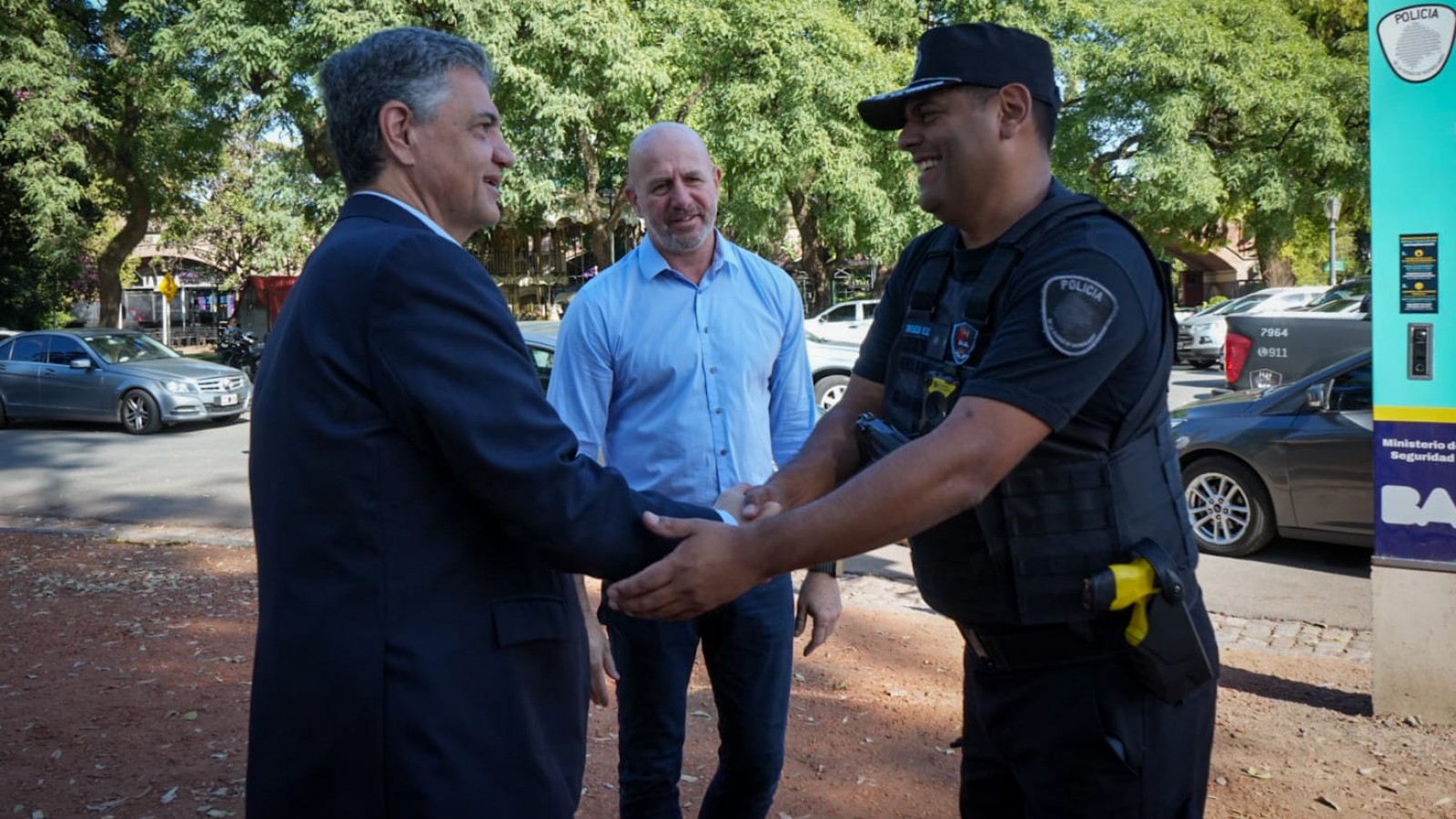 Jorge Macri reconoció el trabajo de los policías que usaron las Taser y salvaron vidas en casos de inseguridad