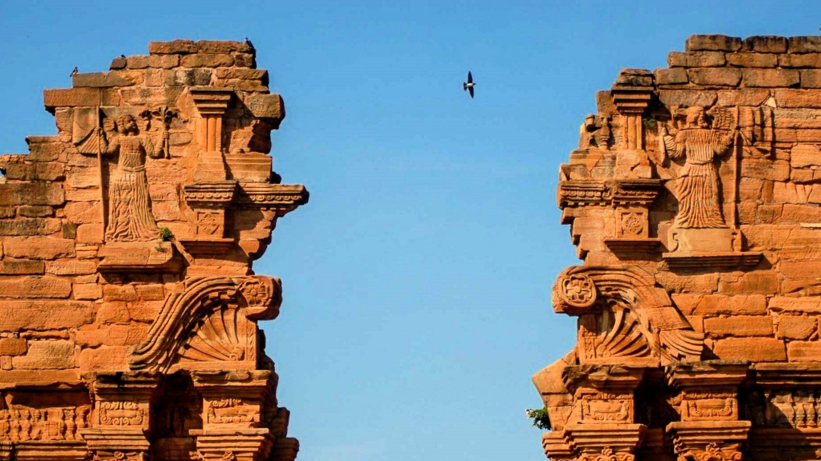 Paisajes, ruinas e historia: los encantos de una ciudad fundada por un sacerdote