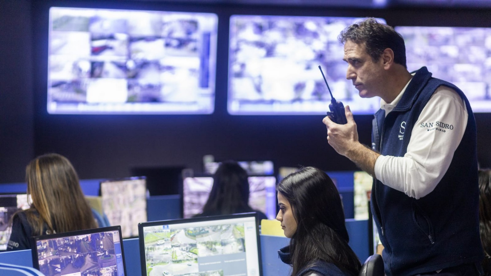 San Isidro capacita a directivos, docentes y alumnos, para realizar denuncias por WhatsApp