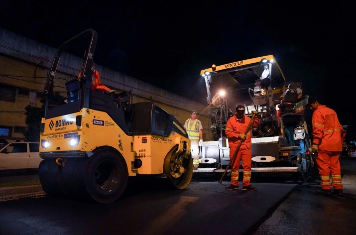 Fernando Moreira y Gabriel Katopodis recorrieron la puesta en valor de la Avenida Presidente Perón