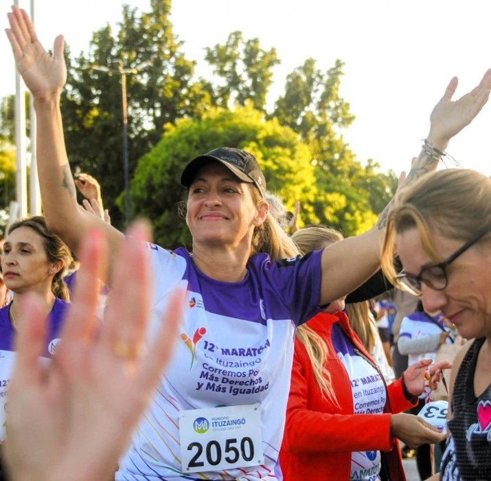 Ituzaingó se vistió de violeta: Más de 18 mil personas corrieron por más derechos y más igualdad