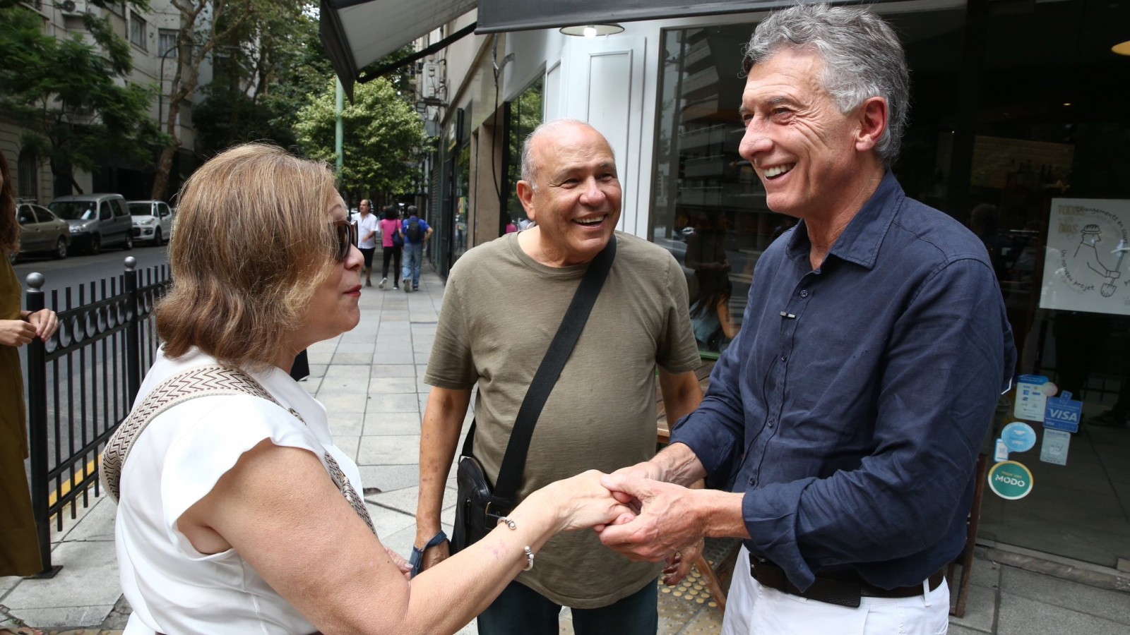 El PRO volvió a recorrer los barrios de la Ciudad y dialogó con vecinos