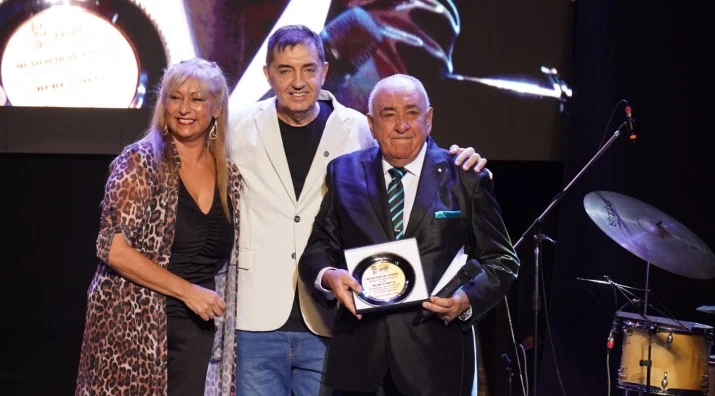 Zárate brilló en la segunda jornada del Festival Provincial de Tango 2025