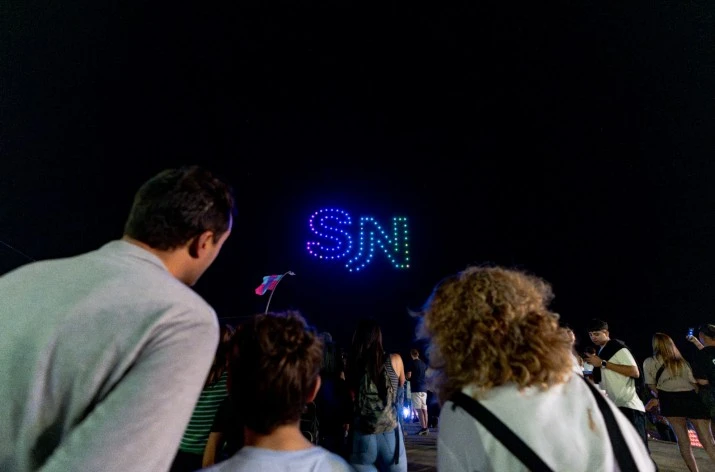 San Nicolás vibró con la 8ª edición del Festival RICO: gastronomía, música y un show de drones