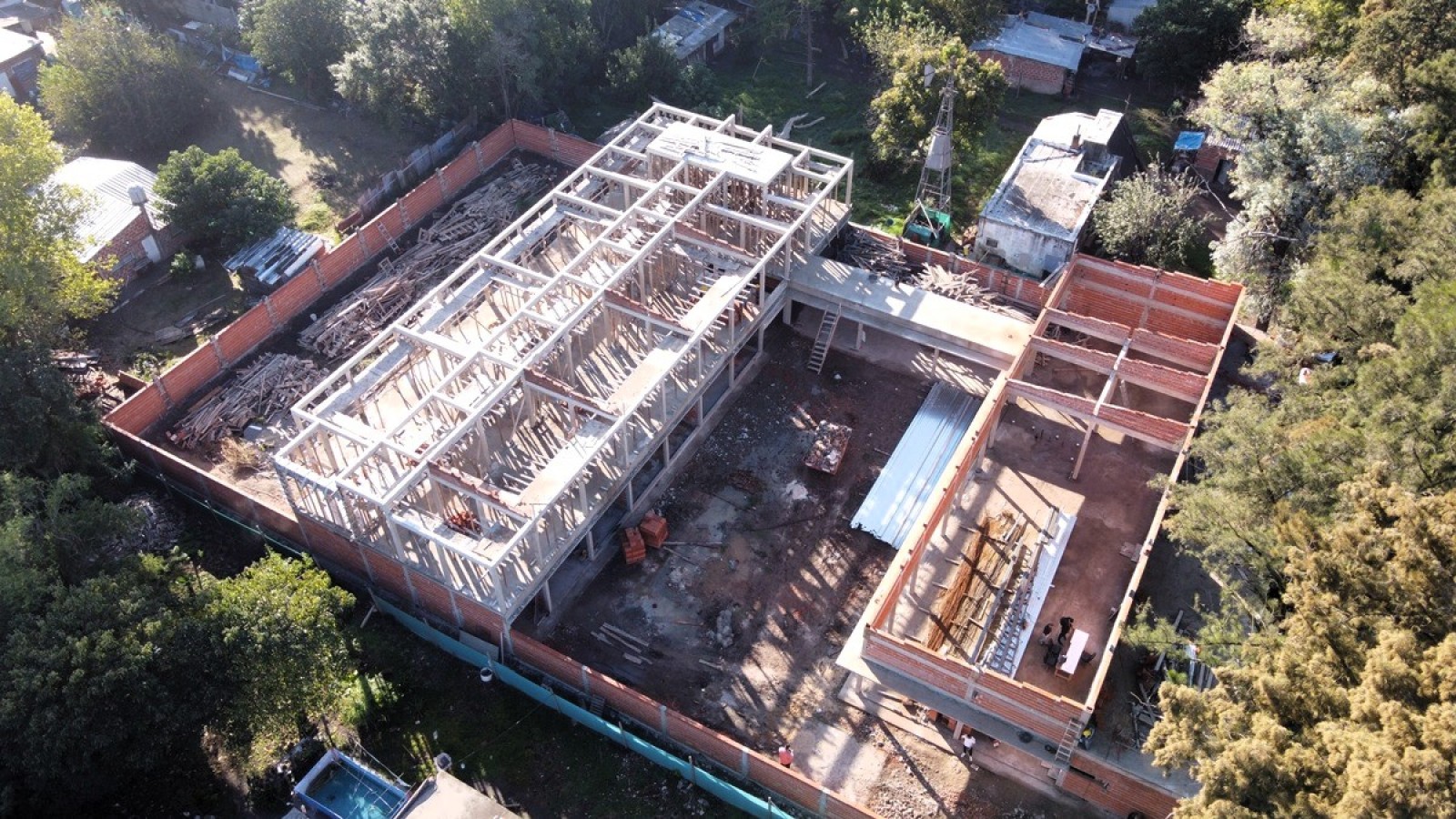 Nueva escuela secundaria en La Teja: más inversión para el futuro educativo de Merlo