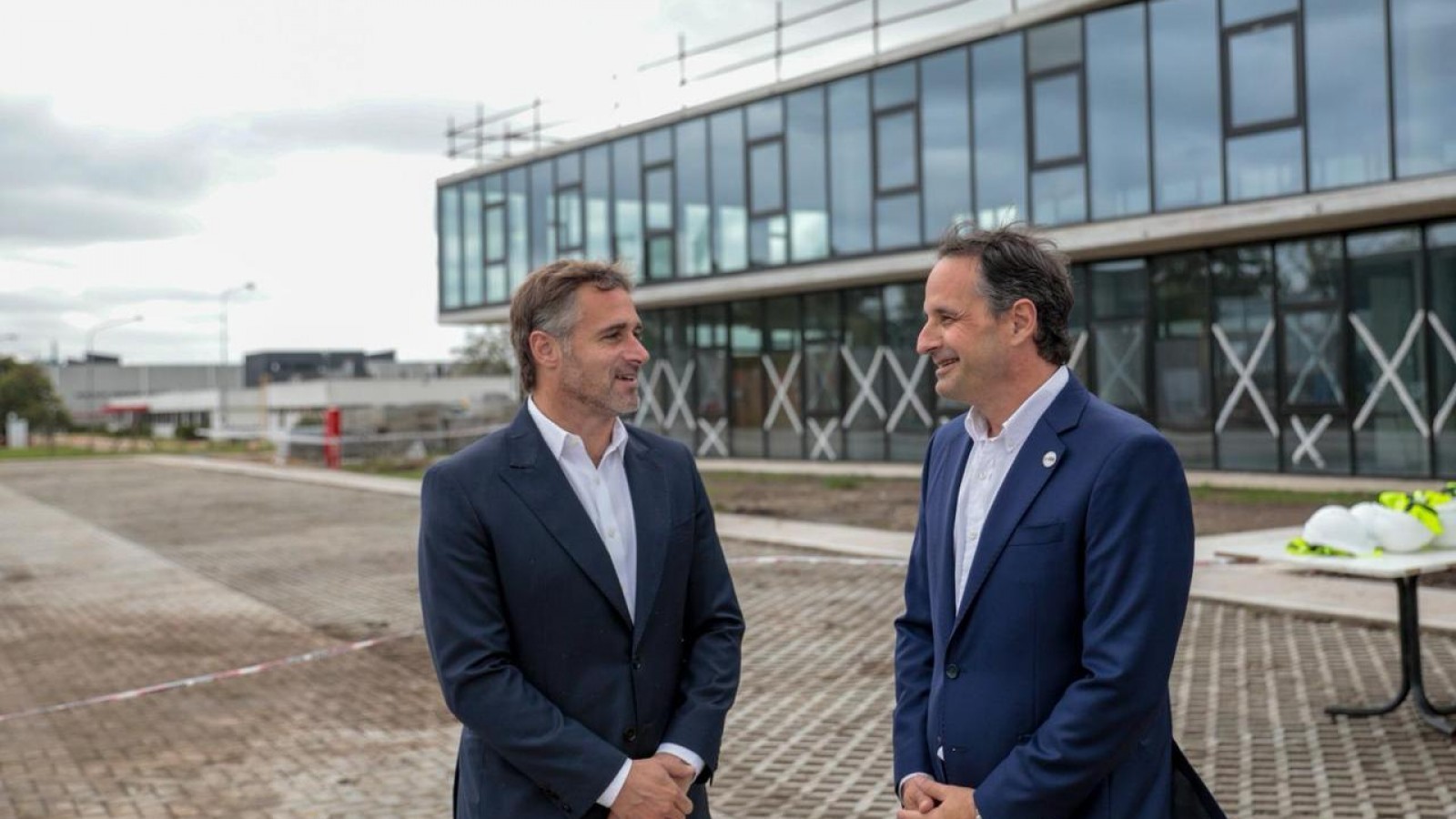 Achával visitó la empresa CDV en el Parque Industrial de Pilar