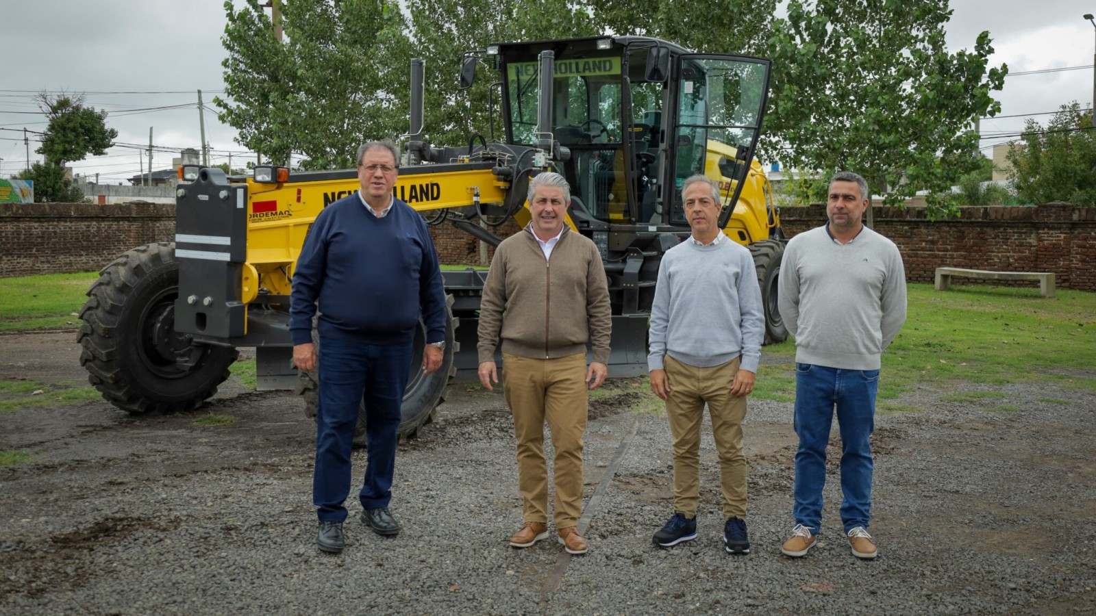 El Municipio de Pergamino adquirió una motoniveladora para la Red Vial Rural