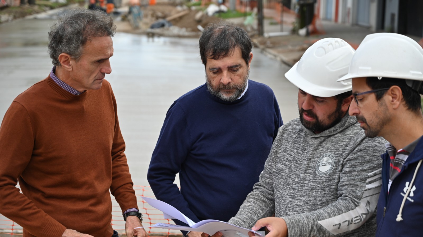 Fernando Moreira y Gabriel Katopodis recorrieron las obras de las avenidas Juan Manuel de Rosas y Eva Perón