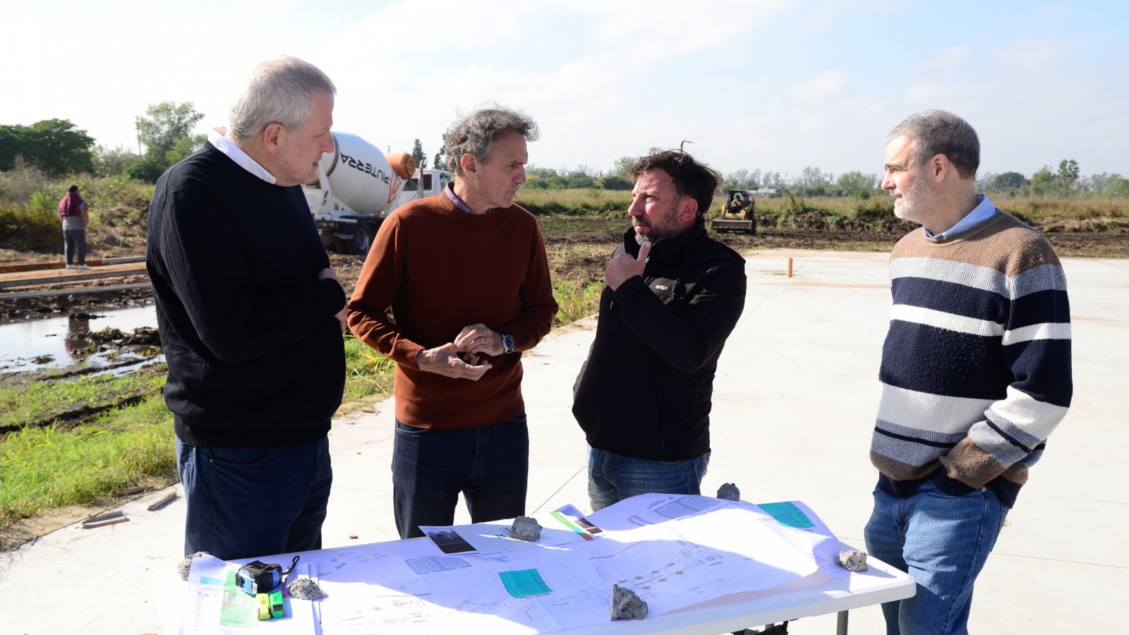 Katopodis y Perczyk recorrieron obras en la Universidad de Hurlingham