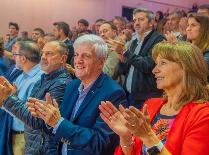 Juan Andreotti inauguró el Nuevo ‘Teatro Otamendi' de San Fernando