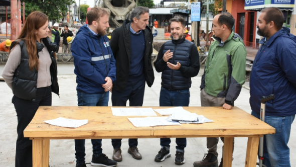 Gabriel Katopodis recorrió obras viales en Lomas de Zamora