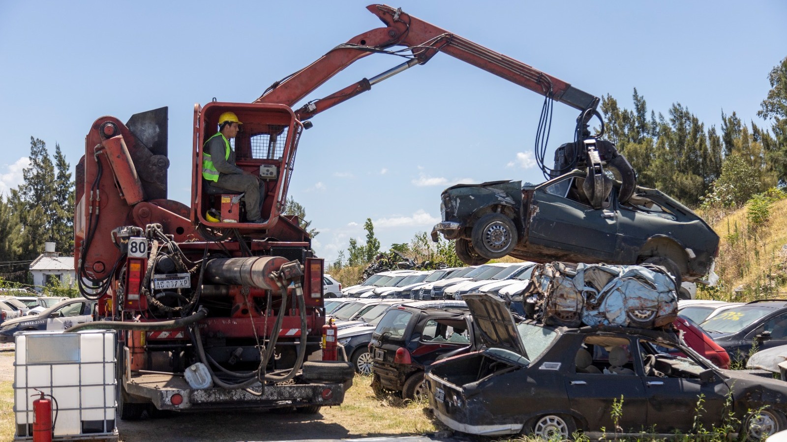 San isidro: se compactaron más de 1300 vehículos del depósito fiscal de Boulogne
