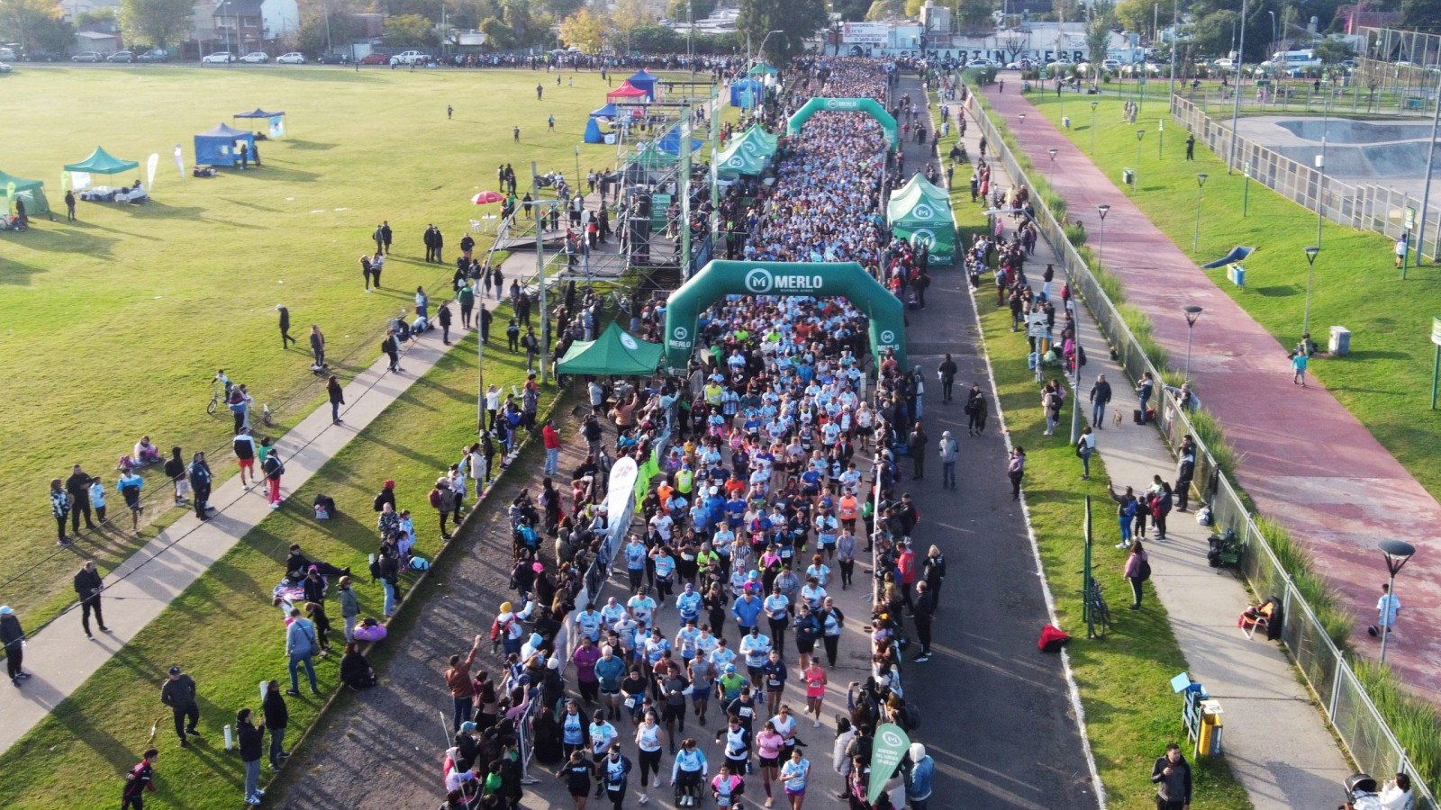 Miles de vecinos del partido de Merlo corrieron por la causa Malvinas